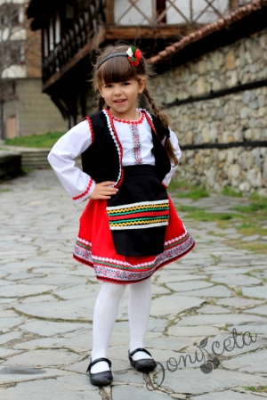 Детска носия 12-риза, пола, елек и престилка с фолклорни/етно мотиви 