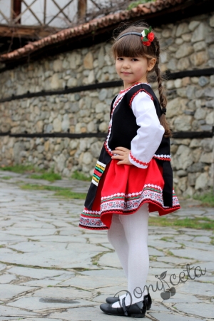 Детска носия 12-риза, пола, елек и престилка с фолклорни/етно мотиви 