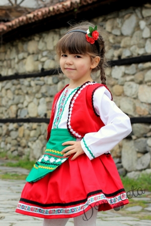 Детска носия 18- момиче-пола, риза, елек и престилка в зелено с етно фолклорни мотиви 
