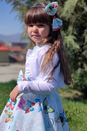 Детска рокля в тюркоаз на пеперуди тип клош с болеро в бяло