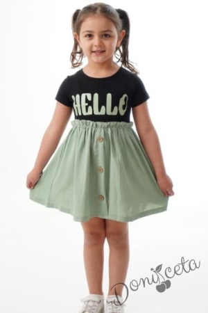 Ежедневна детска рокля с къс ръкав в черно и зелено с надпис 1