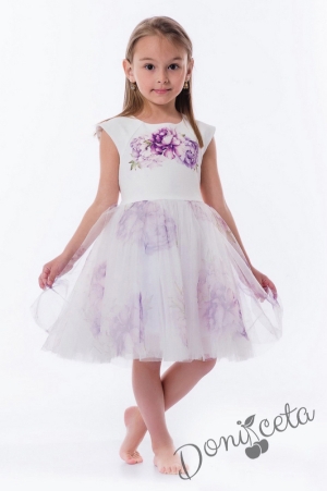 Детска рокля с къс ръкав в бяло и лилаво с нежни цветя и тюл