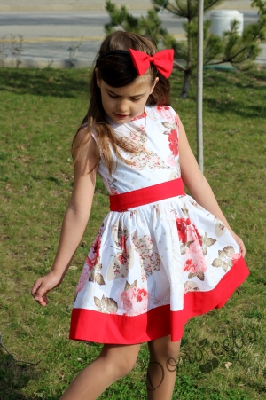 Children's cotton dress  with red roses