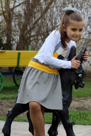 Детска рокля с дълъг ръкав пепит с горчица елементи