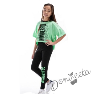 Комплект за момиче от тениска в зелено с надпис и клин в черно 9353433
