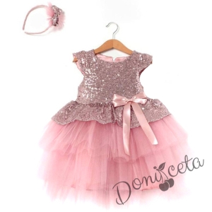 Детска официална рокля в розово от пайети и тюл на пластове с диадема