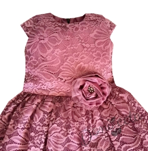 Официална детска рокля от дантела в пепел от рози с къс ръкав