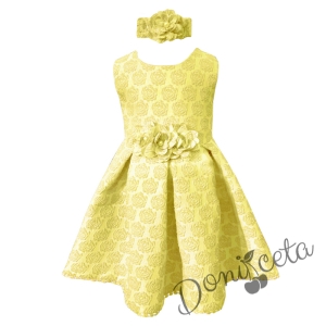 Официална детска рокля без ръкав в на цветя в жълто с лента за коса