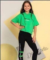 Комплект за момиче от тениска с качулка в зелено и клин в черно