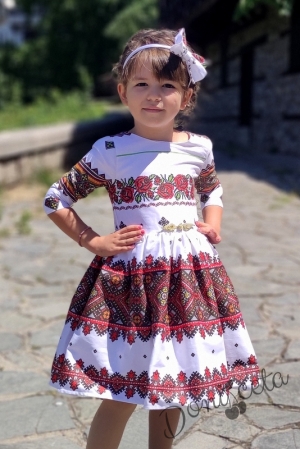 Детска рокля с фолклорни етно мотиви тип народна носия  2