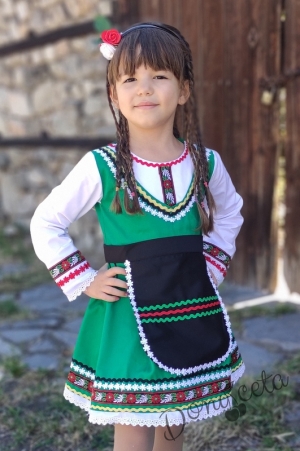Детска носия 37-сукман в зелено и престилка с фолклорни етно мотиви  1