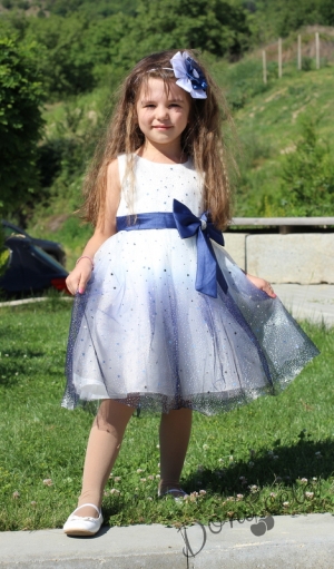 Детска рокля в бяло и тъмносиньо без ръкав с тюл 4