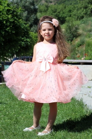 Официална детска рокля без ръкав в прасковено с тюл 83543322