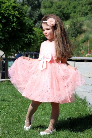 Официална детска рокля без ръкав в прасковено с тюл 835433227
