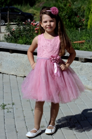 Официална детска рокля с тюл в пепел от рози 11