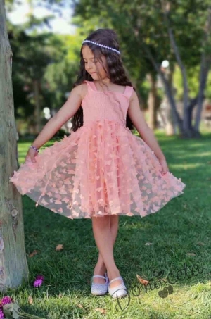Официална детска рокля без ръкав в прасковено с 3D пеперуди