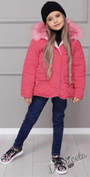 Детски комплект за момиче от яке в розово, дънки и шапка в черно