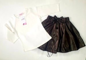 Комплект 2 части- пола в тъмносиньо и блуза