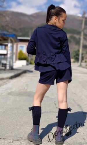 Детски комплект за момиче от къси панталони,сако в тъмносиньо и чорапи