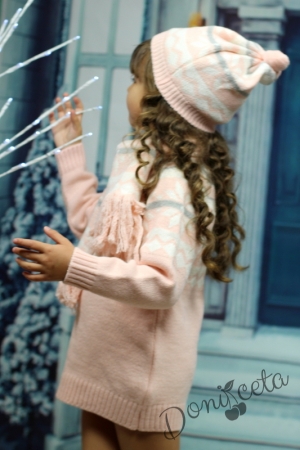 Детска плетена рокля в розово с шапка и шал 5
