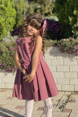 Детска официална рокля в пепел от рози с панделка отпред