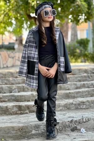 Комплект за момиче от блуза в черно, клин, шапка и манто в бяло и черно 