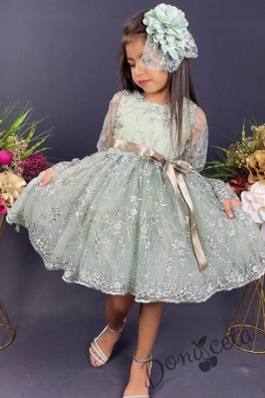 Официална детска рокля Адел с ръкав от дантела и тюл в светлозелено