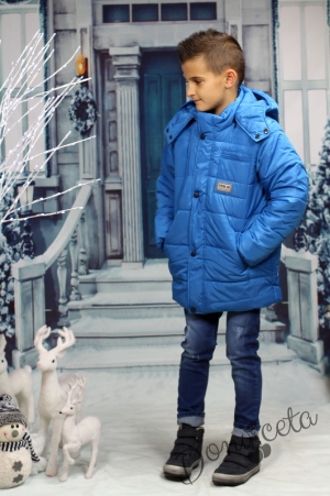 Детско зимно яке за момче в светлосиньо с джобове и с качулка 2