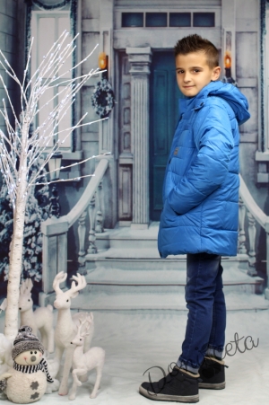 Детско зимно яке за момче в светлосиньо с джобове и с качулка 3