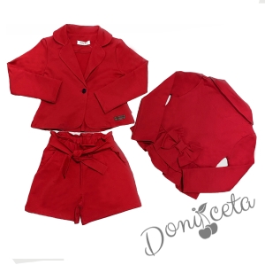 Детски комплект в червено за момиче от къси панталони и сако