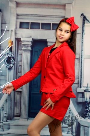 Детски комплект в червено за момиче от къси панталони и сако 4
