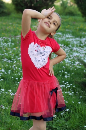 Лятна детска рокля в цвят малина със сърце