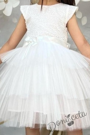 Детска официална рокля в бяло от пайети и тюл на пластове с панделка за коса3