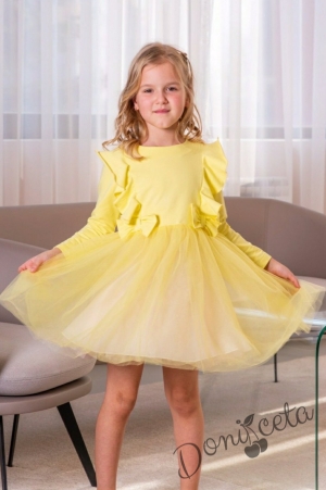 Детска рокля в жълто с дълъг ръкав с тюл и къдрици