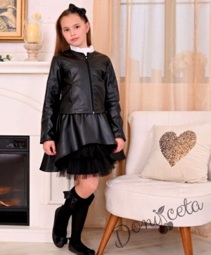 Комплект от кожена изрязана  пола, кожено яке и чорапи в черно за момиче2