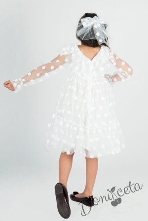 Официална детска рокля на точки с харбала в бяло с тюл, дълъг ръкав, коланче и панделка за коса 2