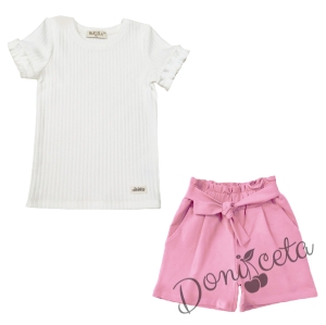 Комплект от къси панталонки в розово и тениска в бяло с къс ръкав 1