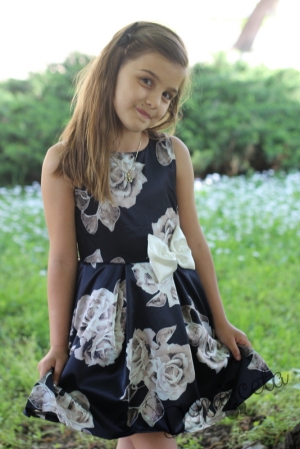 Occasion girl's dress in black with flowers