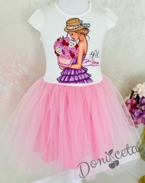 Ежедневна детска рокля в бяло и розово с момиче и цветя 7788563