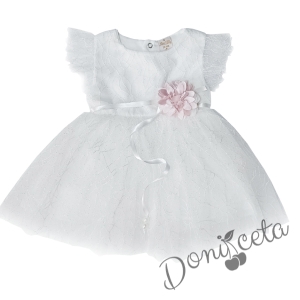 Официална детска рокля Естер - с дантела и тюл в бяло с коланче от сатен и цвете в розово 4355599