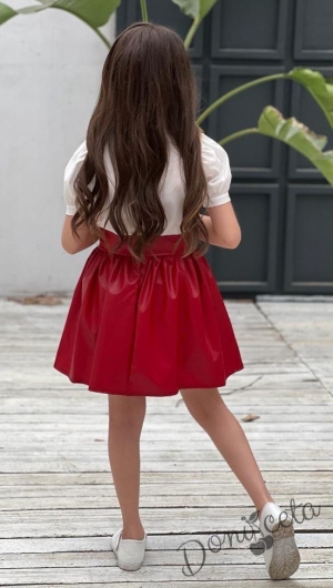 Детски комплект за момиче от риза с къс ръкав тип буфан в екрю с панделка и кожена пола в червено 2