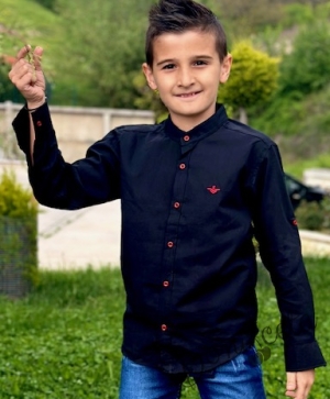 Детска риза с емблема за момче с дълъг ръкав в черно 11123345