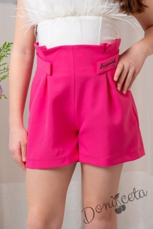 Къси панталони Contrast в циклама за момиче с емблема 2