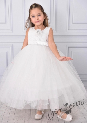 Официална детска рокля дълга в бяло с буфан ръкав и пола от тюл с цвете и лъскаво коланче 3