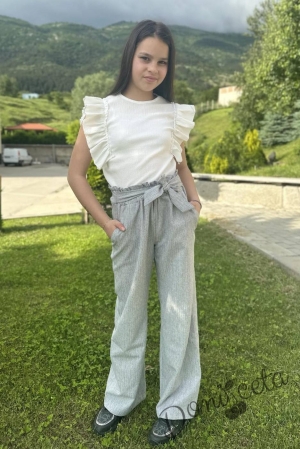 Детски комплект за момиче с дълъг панталон в сиво с колан и блуза без ръкав с къдрици и релеф в екрю 4