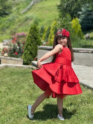 Официална детска рокля в червено от богат тюл и сатен без ръкав с пола на пластове, сатенен широк колан Ориана10