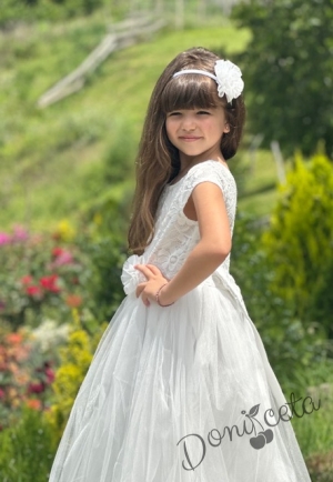 Официална дълга детска рокля в бяло от дантела и тюл за шаферка Крис8