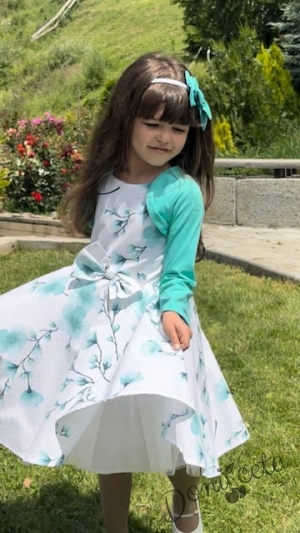 Детска рокля в бяло на нежни орихидеи в мента тип клош с болеро7