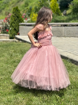Официална дълга детска рокля в пепел от рози  с обръч Андреан 8