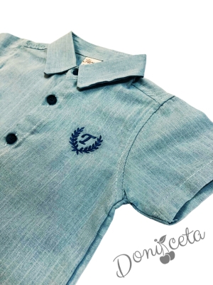 Комплект за момче от блуза с къс ръкав с емблема в тюркоаз/мента и къси дънки в синьо 3